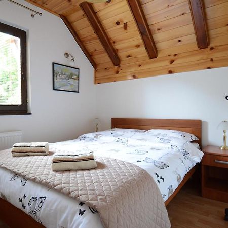 Apartmani Ogi I Ana Баїна-Башта Екстер'єр фото