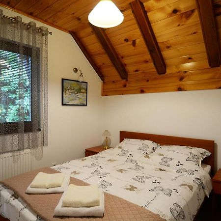 Apartmani Ogi I Ana Баїна-Башта Екстер'єр фото