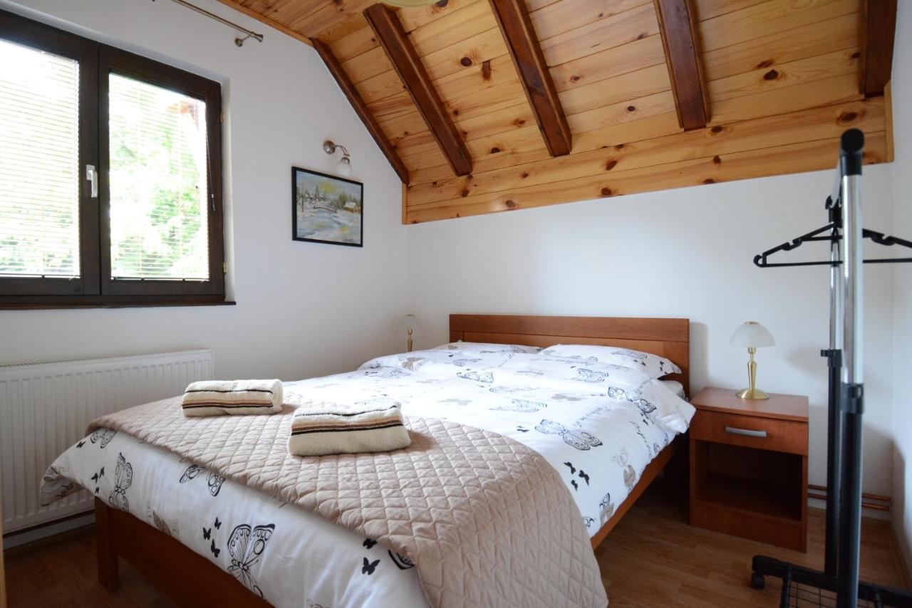 Apartmani Ogi I Ana Баїна-Башта Екстер'єр фото