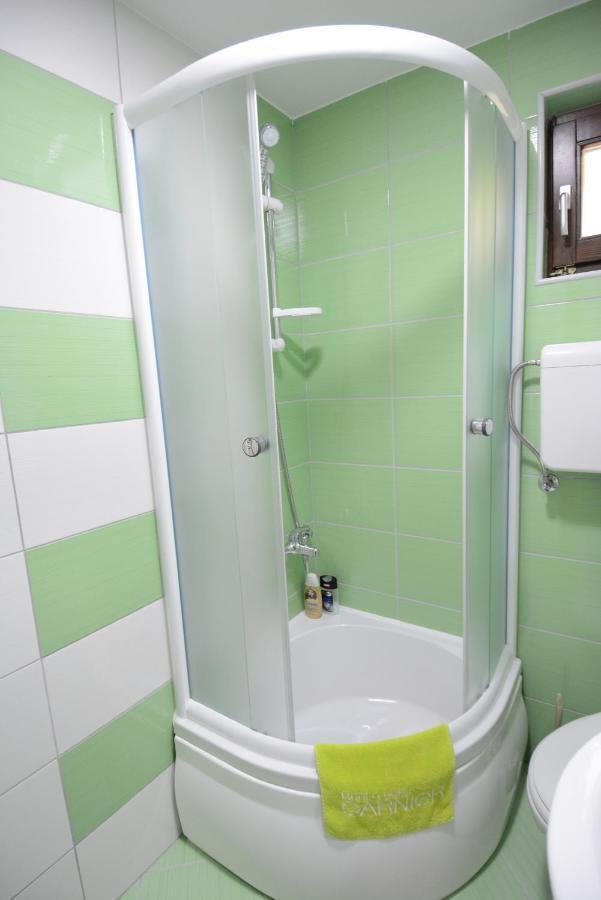 Apartmani Ogi I Ana Баїна-Башта Екстер'єр фото