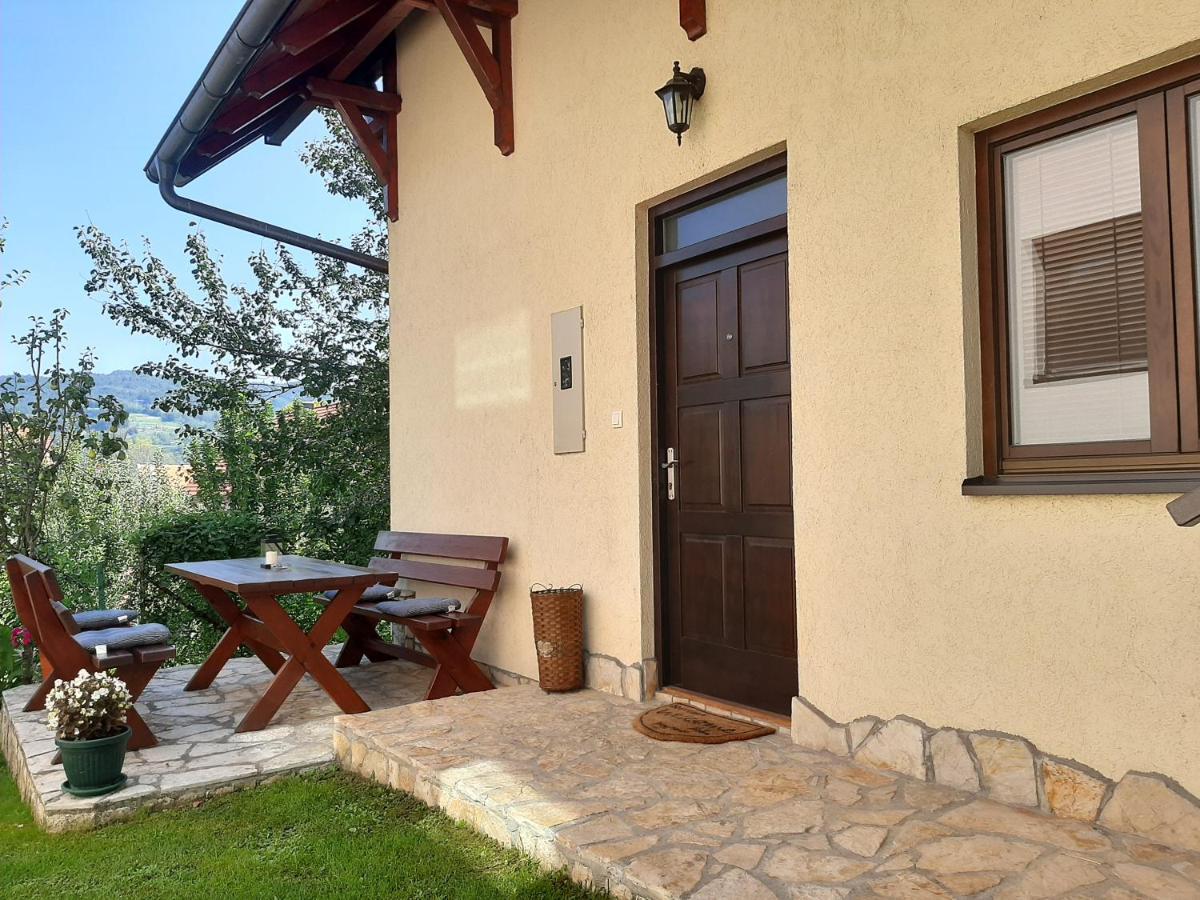 Apartmani Ogi I Ana Баїна-Башта Екстер'єр фото
