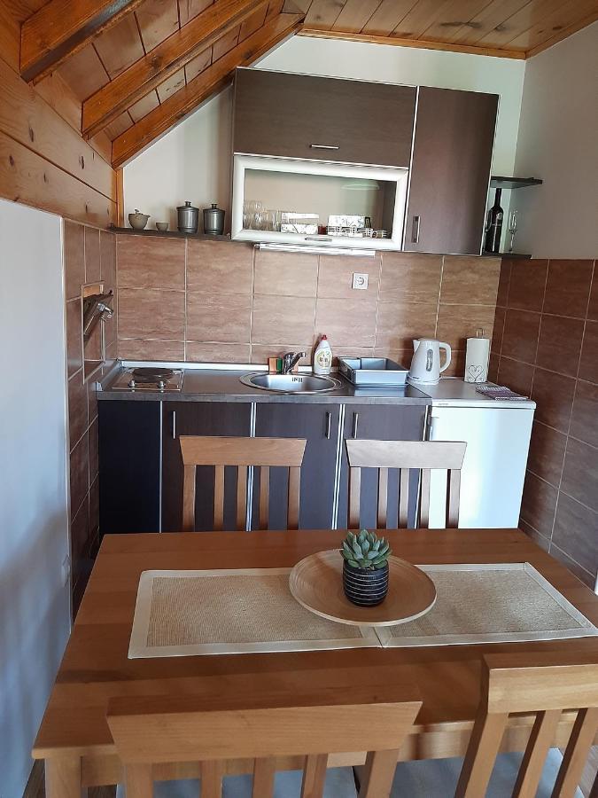 Apartmani Ogi I Ana Баїна-Башта Екстер'єр фото